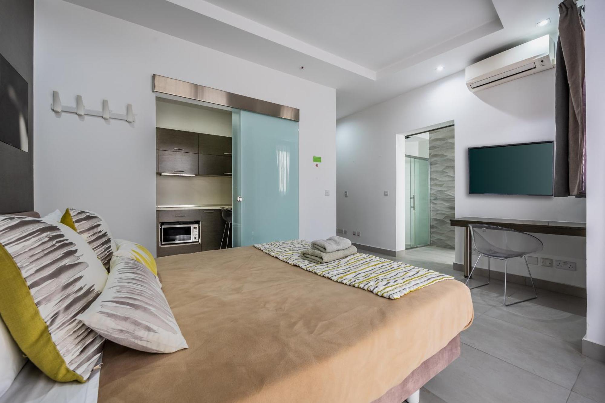 Jules Suites Saint Julian's Exteriér fotografie