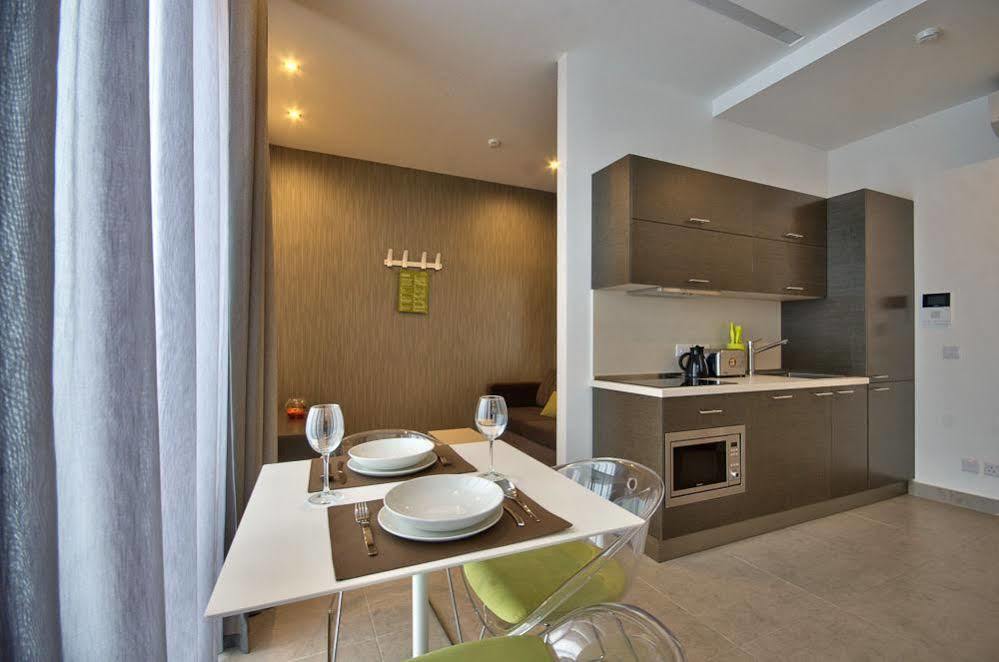 Jules Suites Saint Julian's Exteriér fotografie